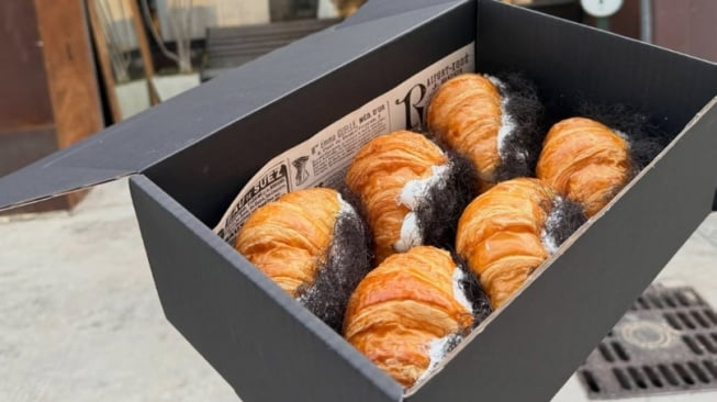 Viral! Croissant Berambut Bisa Dapat Sertifikat Halal?